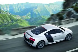Audi R8 restyling 2013 nuove immagini