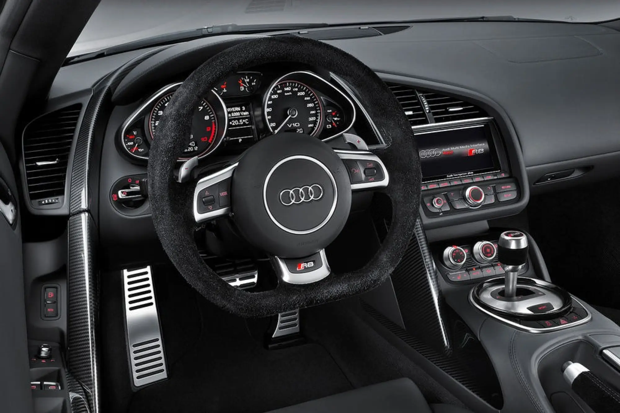 Audi R8 restyling 2013 - 24