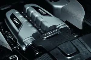 Audi R8 restyling 2013