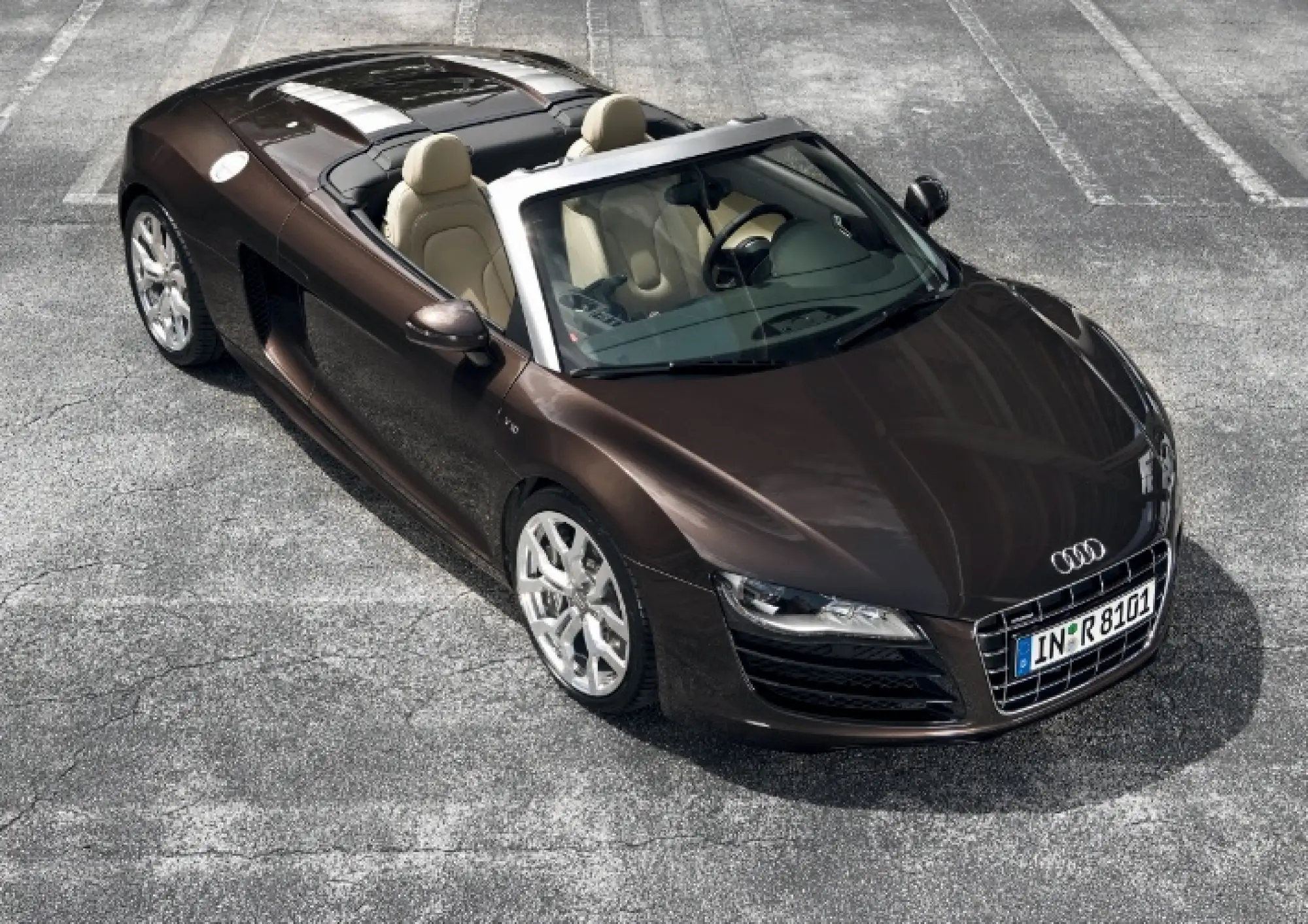 Audi R8 Spyder 2011 - 7