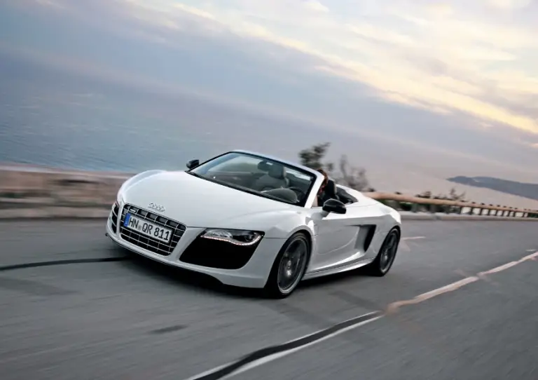Audi R8 Spyder 2011 - 9
