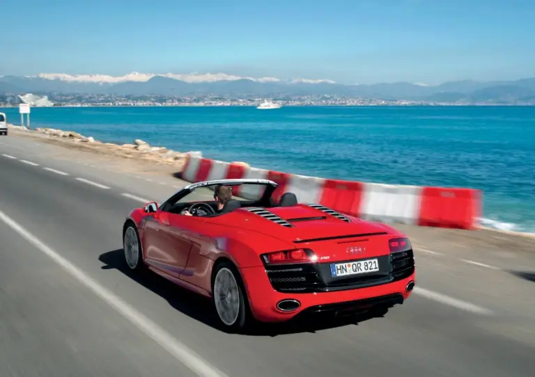 Audi R8 Spyder 2011 - 15