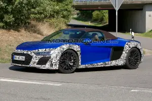 Audi R8 Spyder foto spia 22 settembre 2018