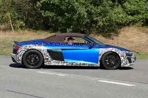 Audi R8 Spyder foto spia 22 settembre 2018