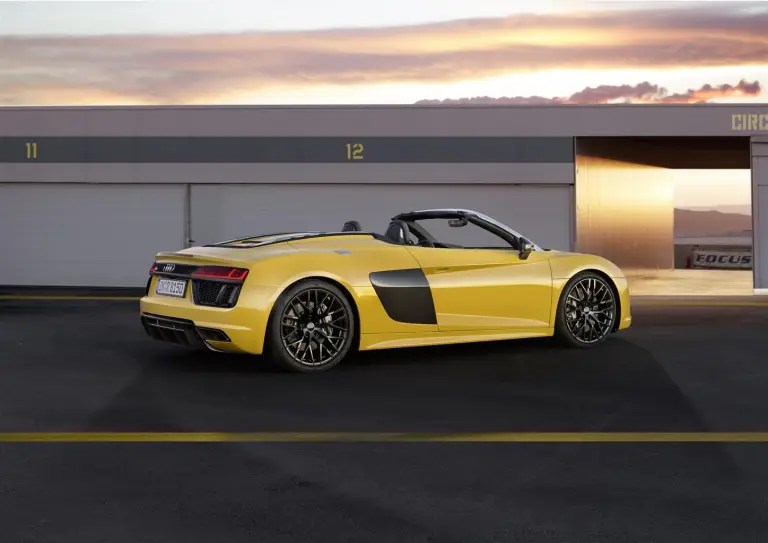 Audi R8 Spyder V10 MY 2017 - 12