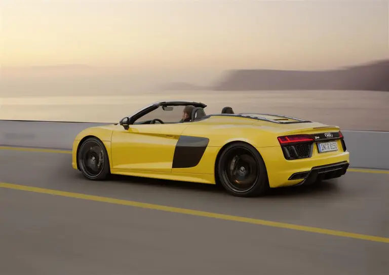 Audi R8 Spyder V10 MY 2017 - 26