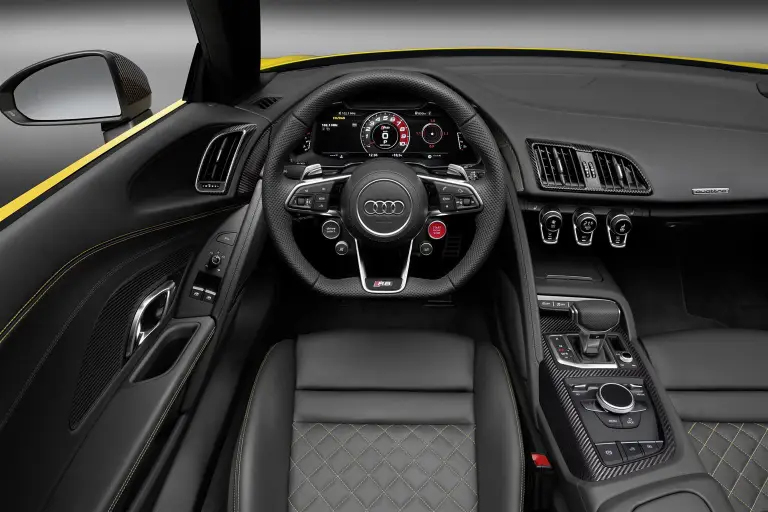 Audi R8 Spyder V10 MY 2017 - 36