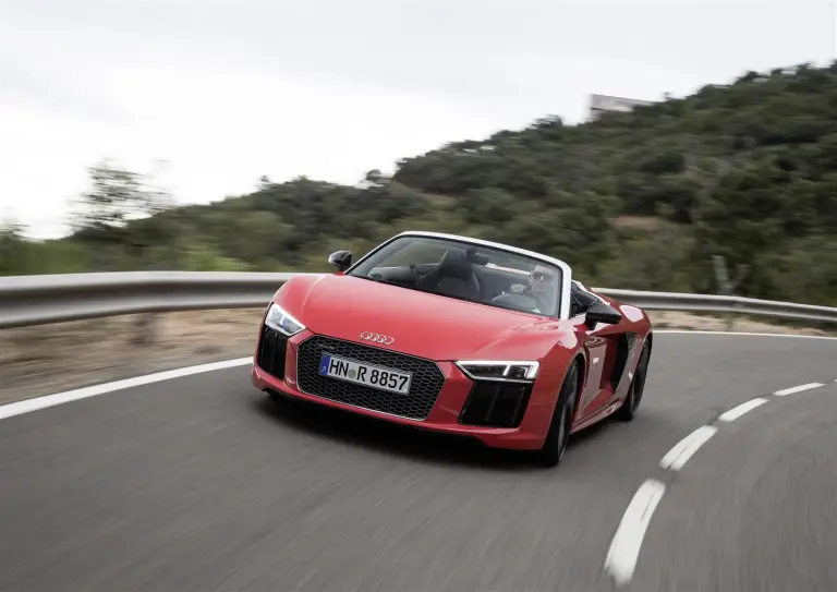 Audi R8 Spyder V10 MY 2017 - 47