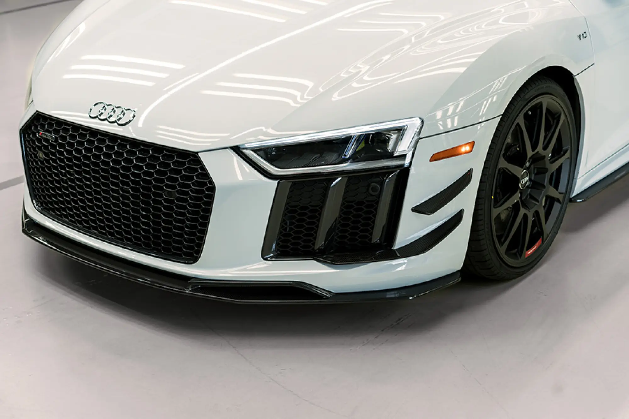 Audi R8 V10 Plus Coupe Competition - 2