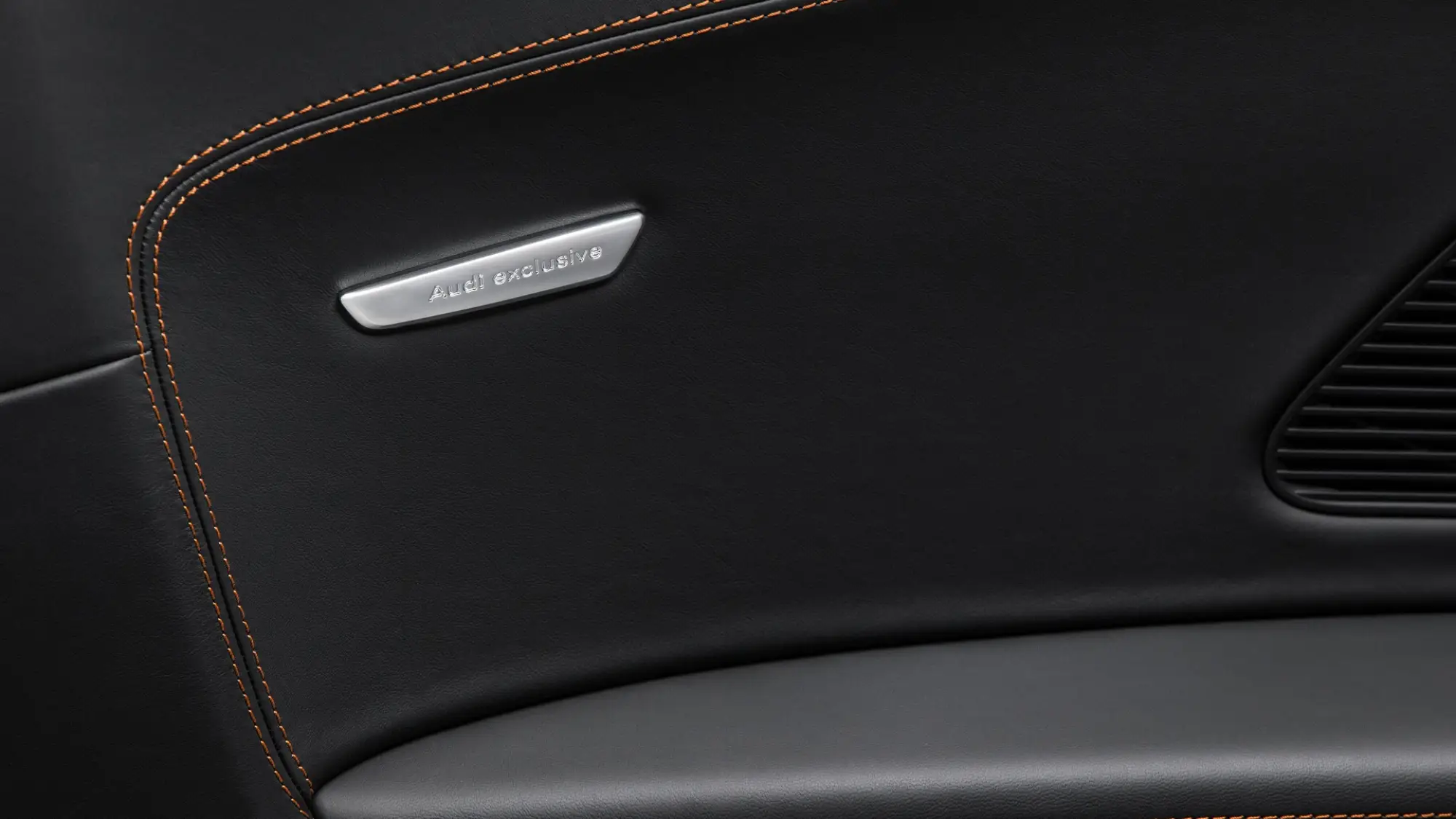 Audi R8 V10 Plus Exclusive Edition - 13