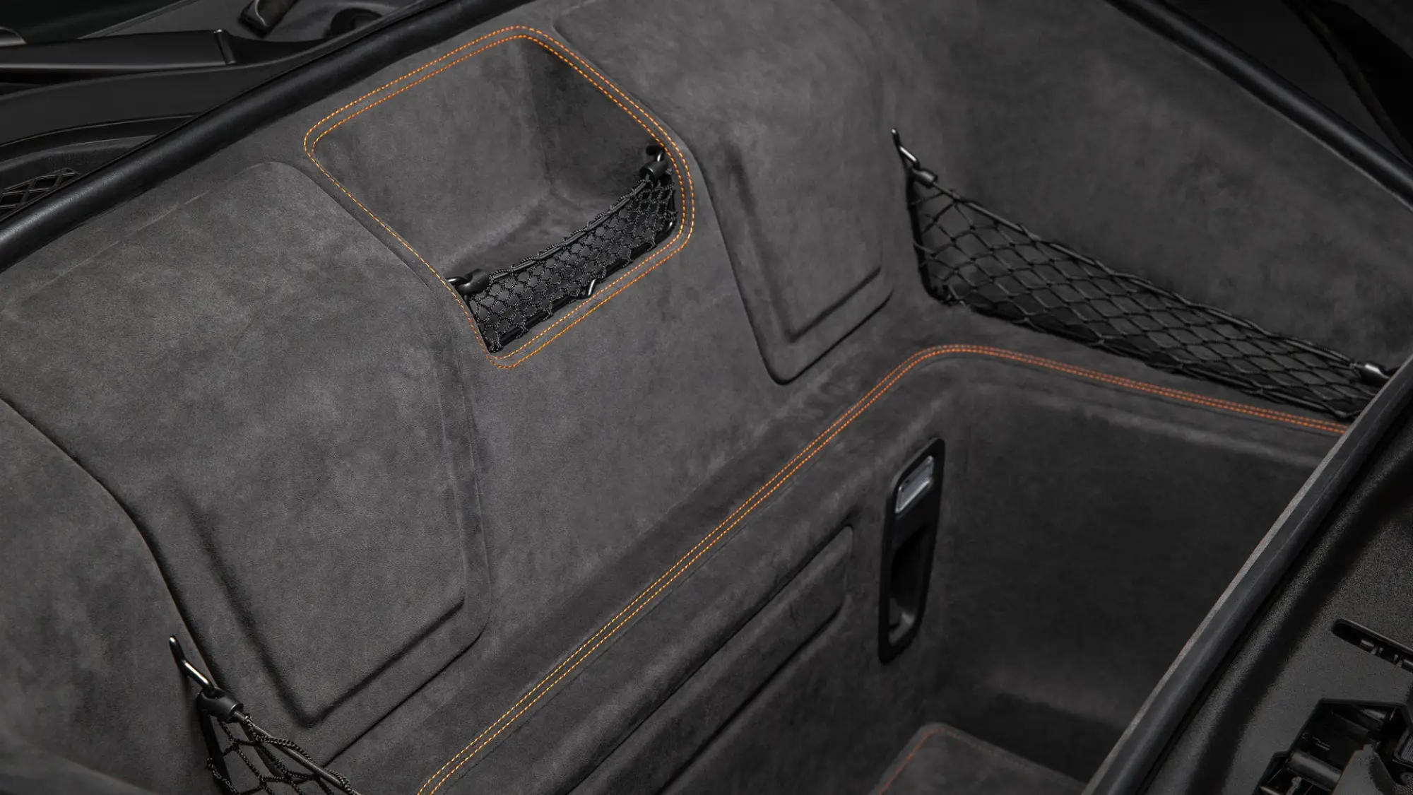 Audi R8 V10 Plus Exclusive Edition - 16