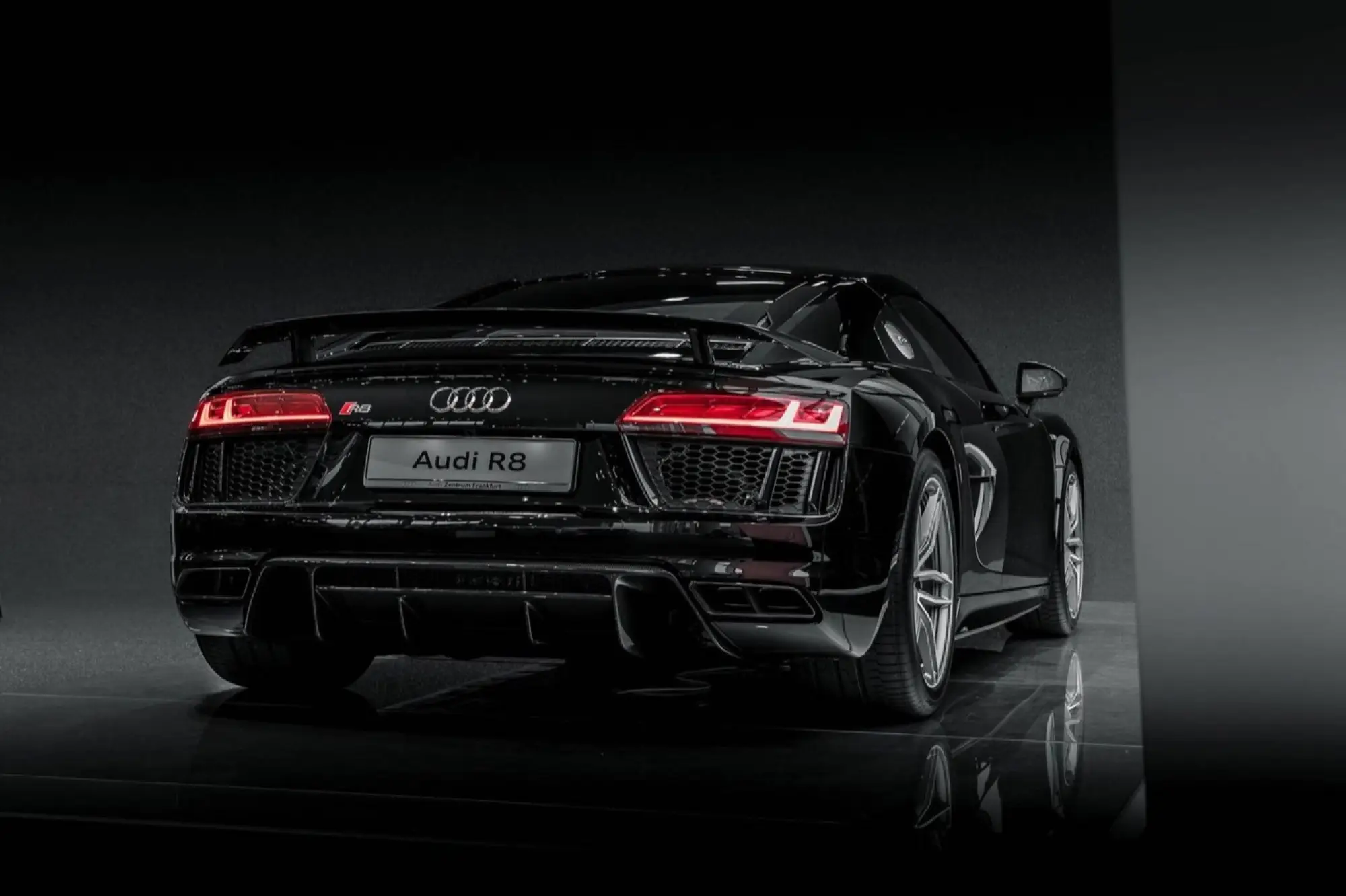 Audi R8 V10 Plus Mythos Black - 14