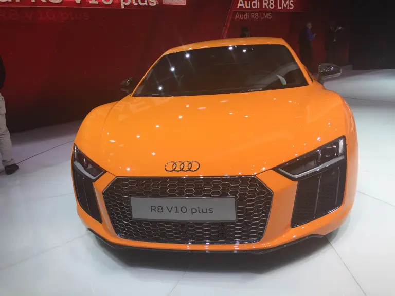Audi R8 V10 Plus - Salone di Ginevra 2015 - 3