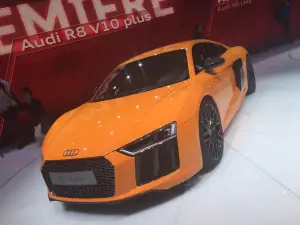 Audi R8 V10 Plus - Salone di Ginevra 2015 - 4