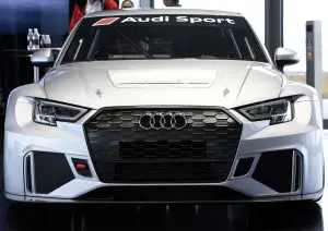 Audi RS 3 LMS: prime consegne ai team clienti
