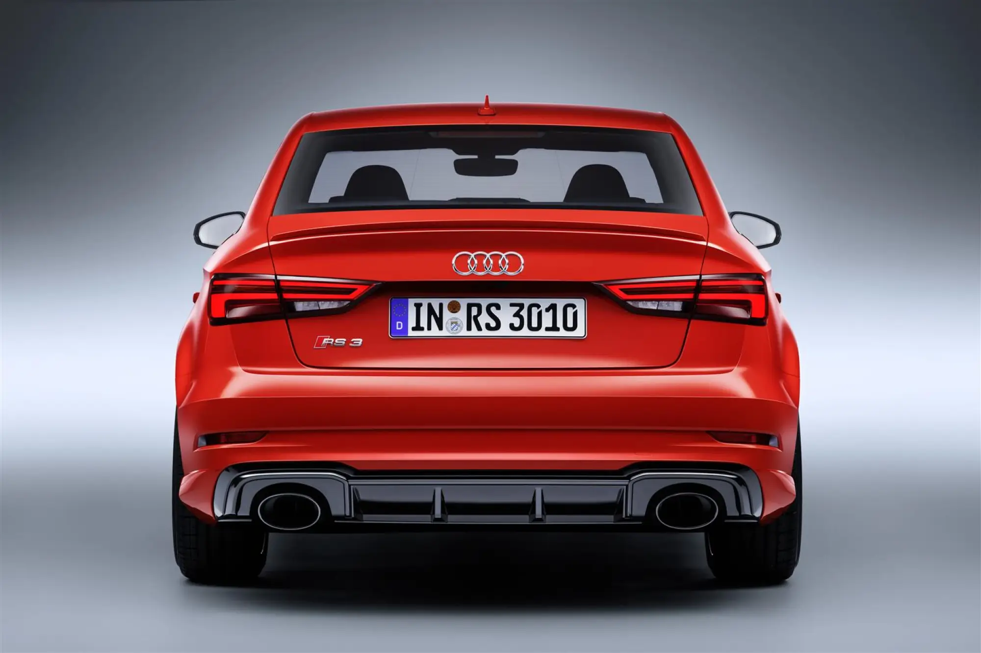 Audi RS 3 Sedan foto stampa Salone di Parigi 2016 - 3