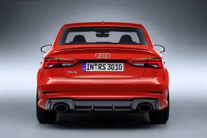 Audi RS 3 Sedan foto stampa Salone di Parigi 2016 - 3