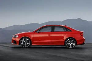 Audi RS 3 Sedan foto stampa Salone di Parigi 2016 - 8