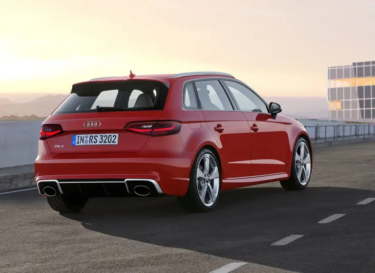 Audi RS 3 Sportback MY 2016 - foto - 2