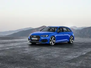 Audi RS 4 Avant MY 2018 - 10