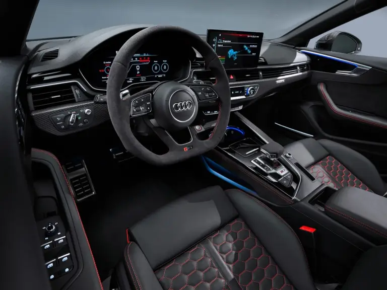 Audi RS 4 Avant, RS 5 Coupe e RS 5 Sportback - foto 2020  - 11