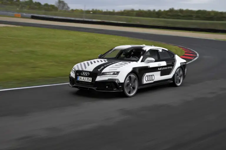 Audi RS 7 a guida autonoma - Hockenheim - 9