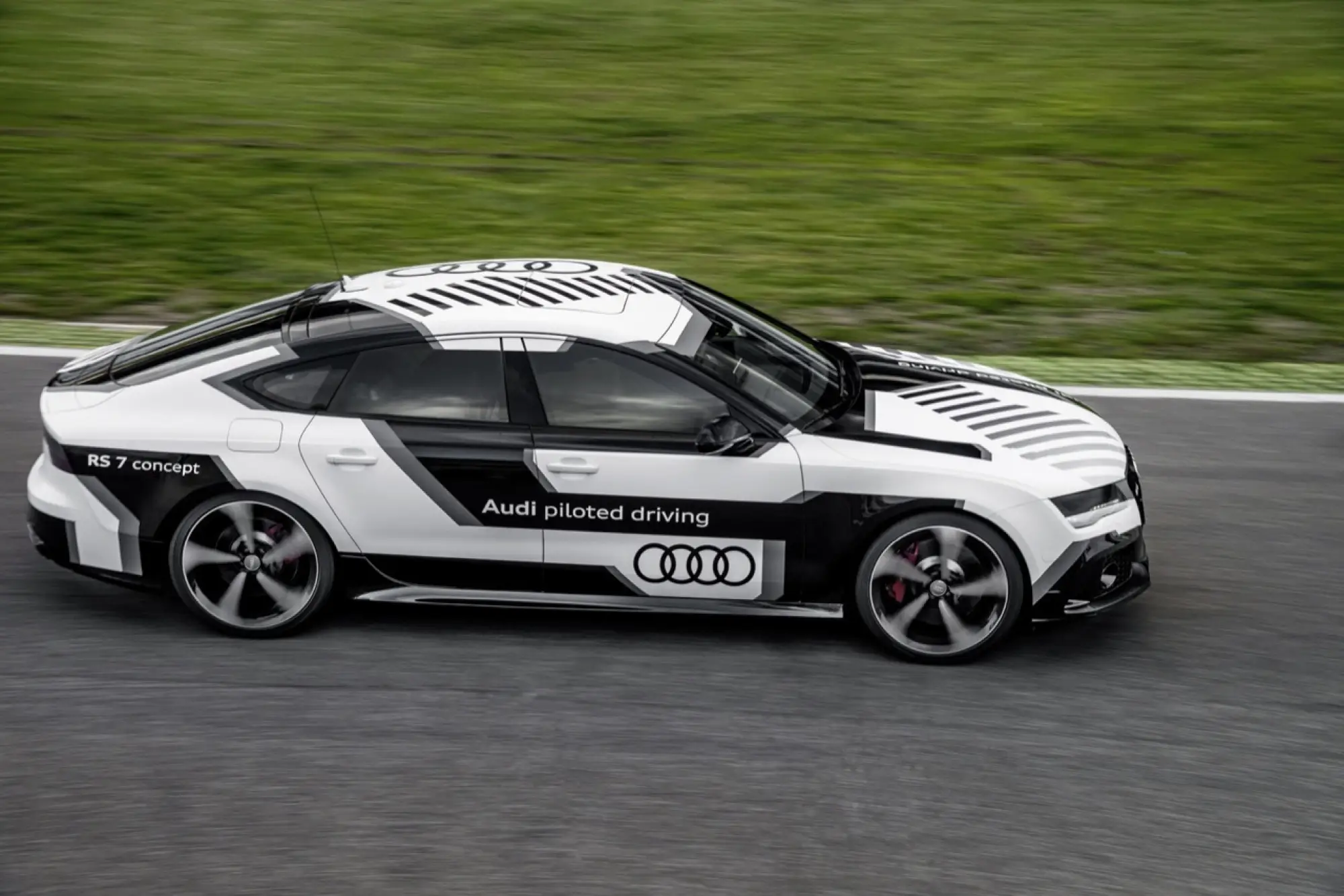 Audi RS 7 a guida autonoma - Hockenheim - 12