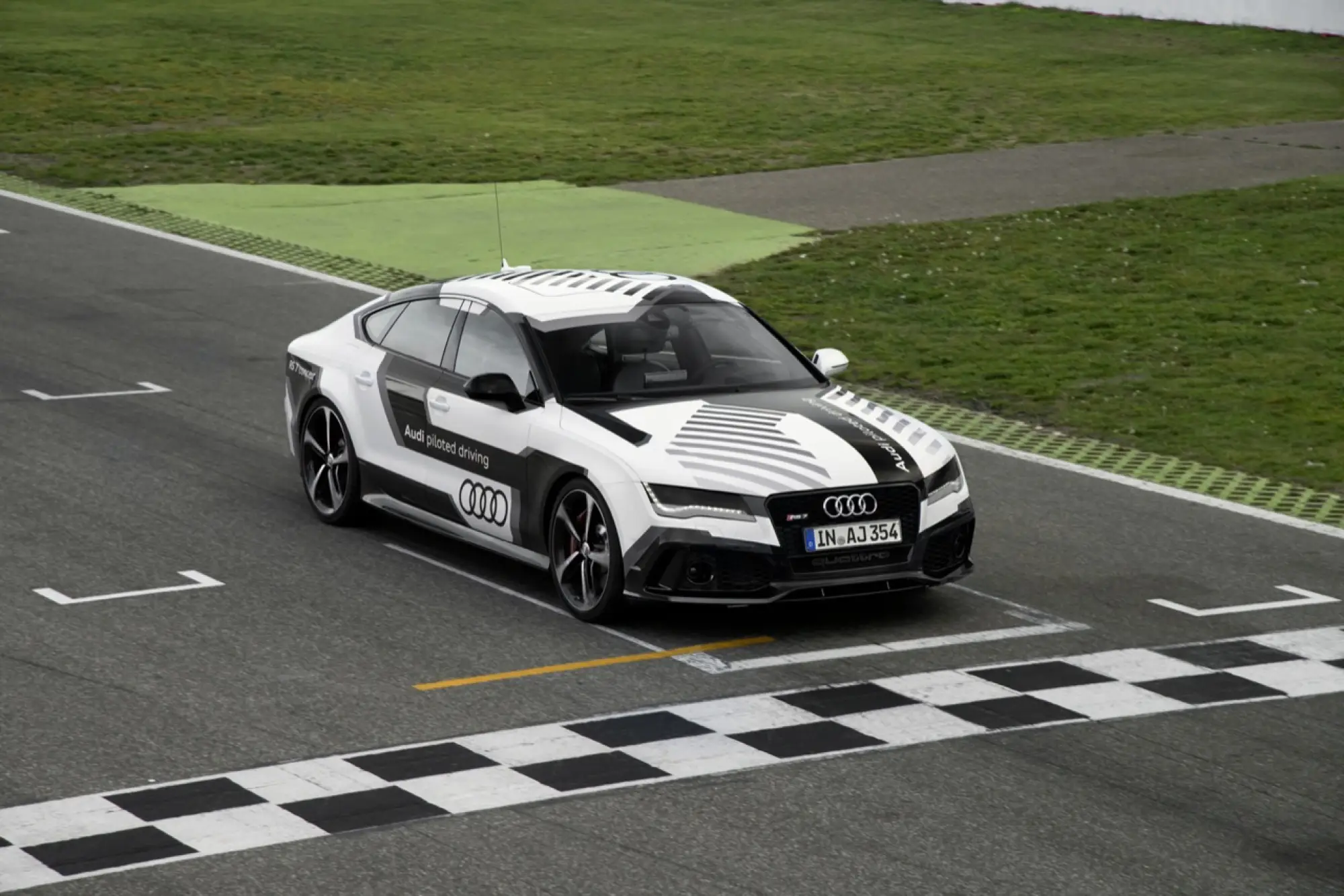 Audi RS 7 a guida autonoma - Hockenheim - 14