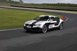 Audi RS 7 piloted driving concept - 12