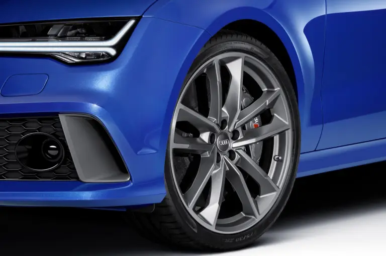 Audi RS 7 Sportback performance e S8 plus - nuova galleria - 7