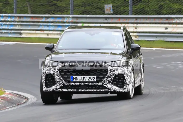 Audi RS Q3 - Foto spia 7-5-2019 - 1