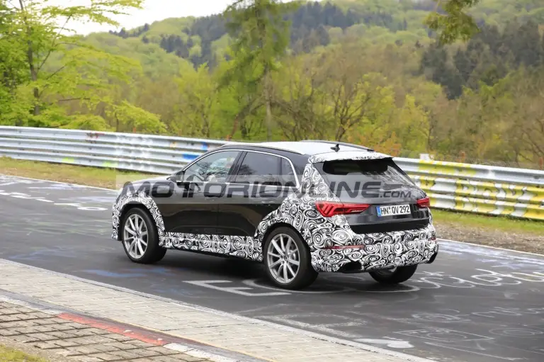 Audi RS Q3 - Foto spia 7-5-2019 - 13