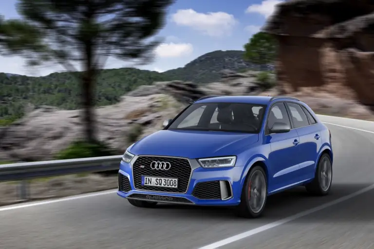 Audi RS Q3 performance - 2