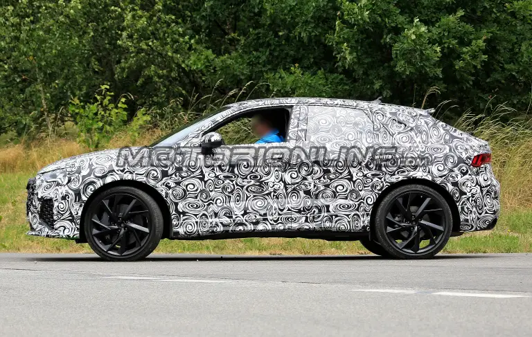 Audi RS Q3 Sportback - Foto spia 23-07-2019 - 7