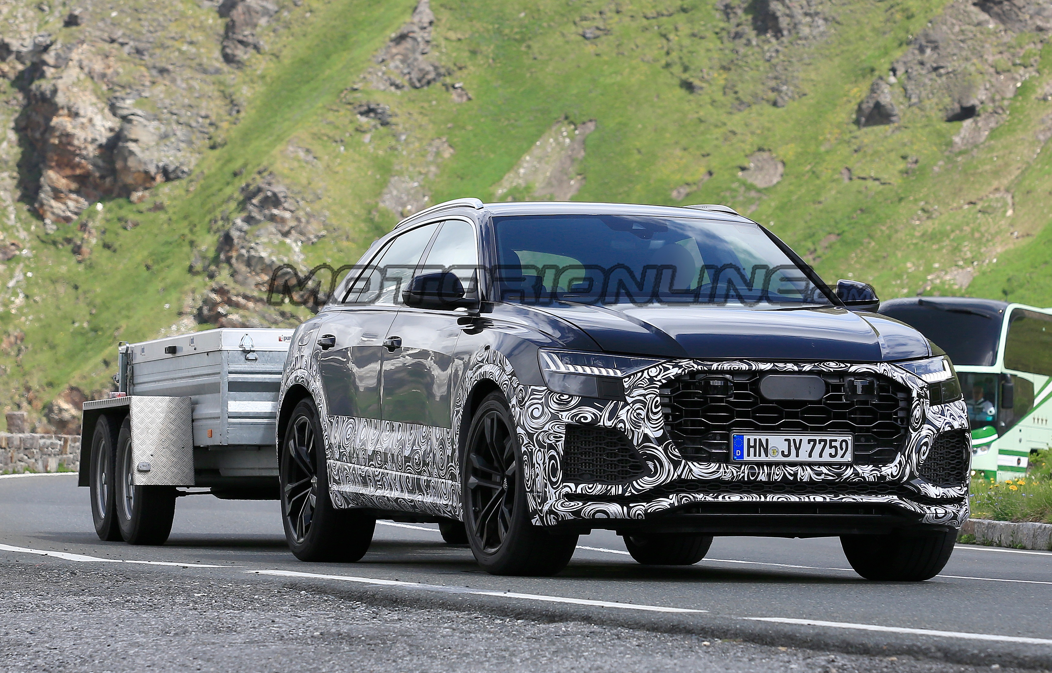 Audi RS Q8 - Foto spia 12-06-2018