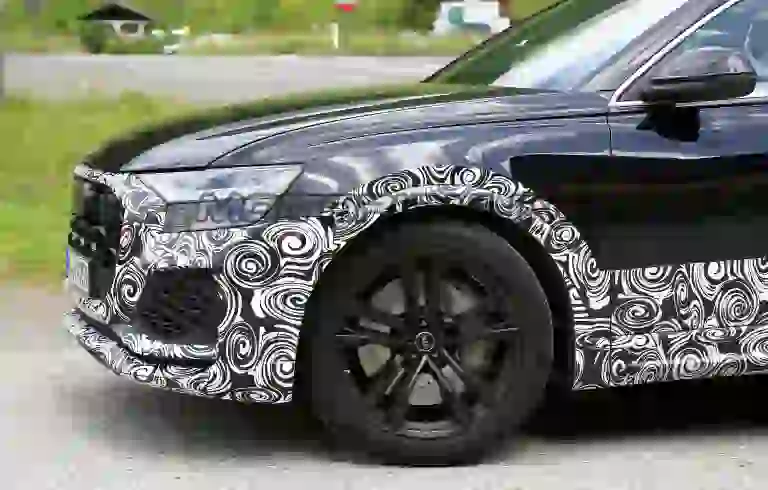 Audi RS Q8 - Foto spia 12-06-2018 - 14