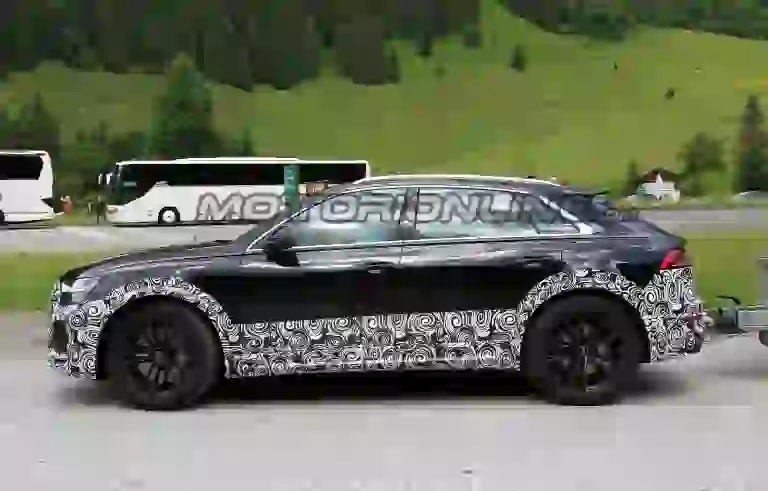 Audi RS Q8 - Foto spia 12-06-2018 - 15