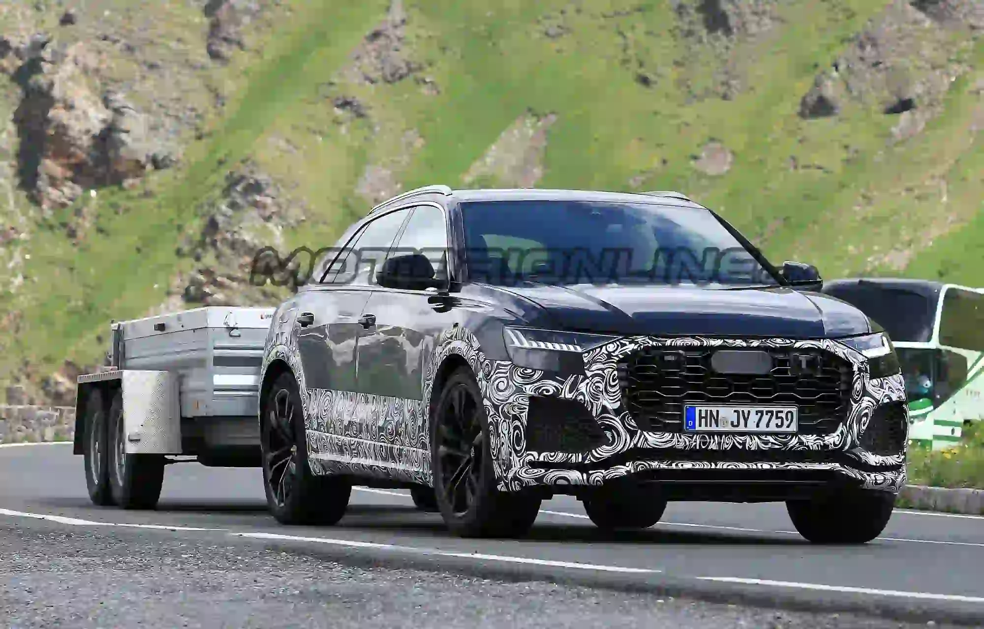 Audi RS Q8 - Foto spia 12-06-2018 - 1