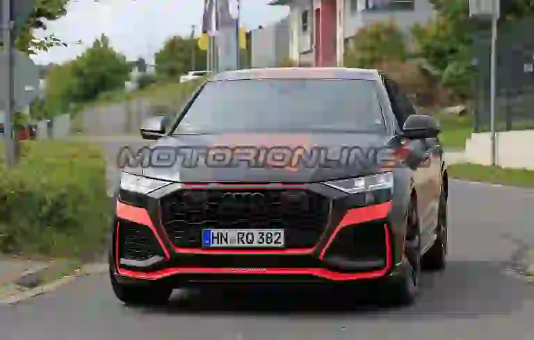 Audi RS Q8 - Foto spia 20-08-2019 - 2