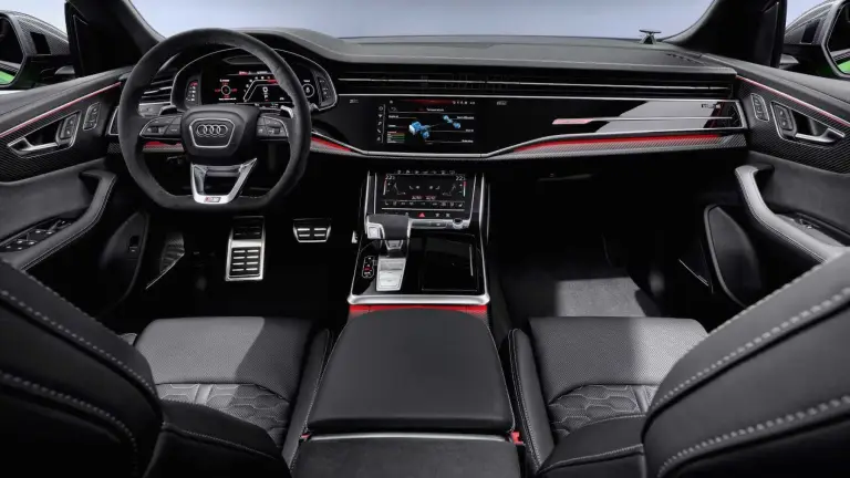 Audi RS Q8 - 10