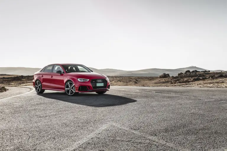 Audi RS3 2017 - 48