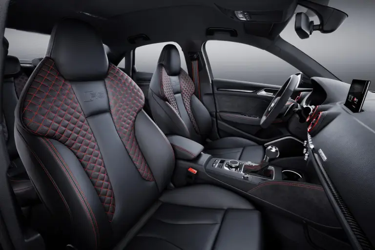 Audi RS3 2017 - 96