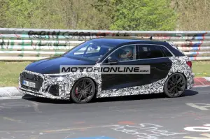 Audi RS3  - Foto spia 21-4-2020 - 5