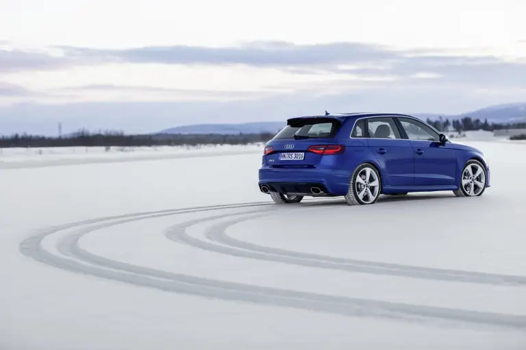 Audi RS3 Sportback Nuove foto  - 3