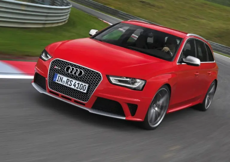 Audi RS4 Avant 2012 nuove immagini - 11