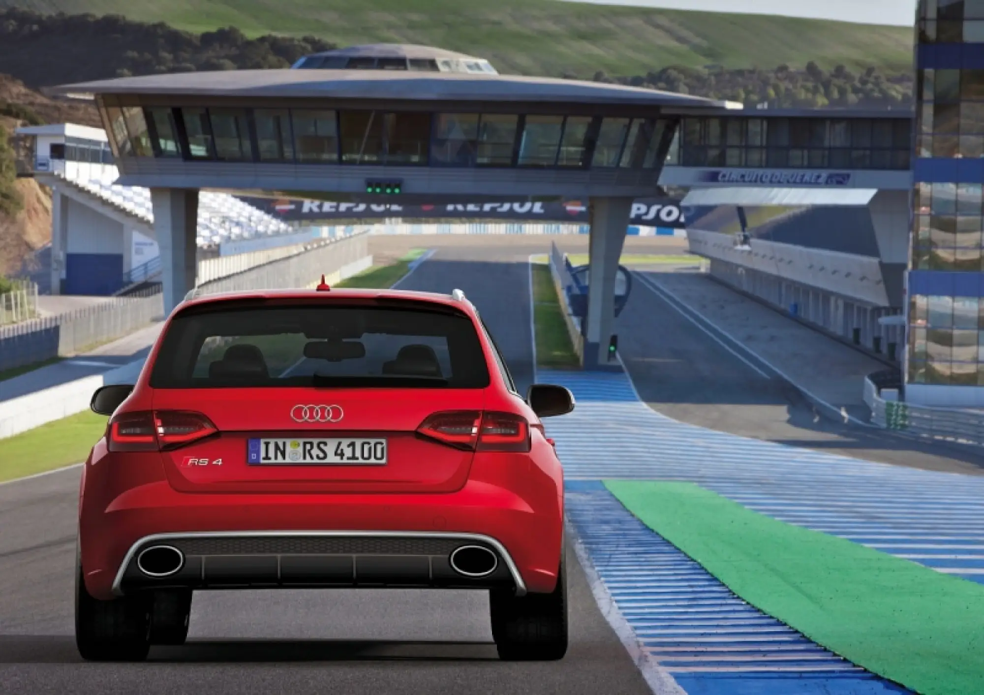 Audi RS4 Avant 2012 nuove immagini - 24
