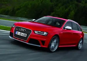 Audi RS4 Avant 2012 nuove immagini - 23