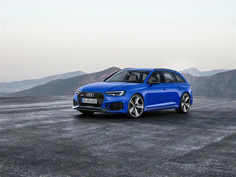 Audi RS4 Avant 2018 - 31