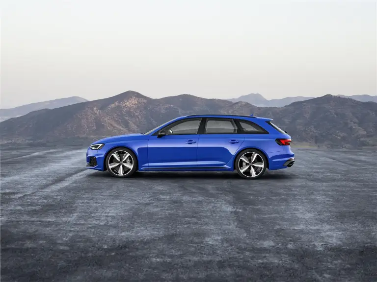 Audi RS4 Avant 2018 - 34