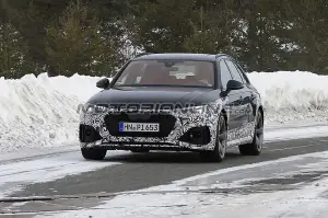 Audi RS4 Avant foto spia 13 marzo 2019 - 11